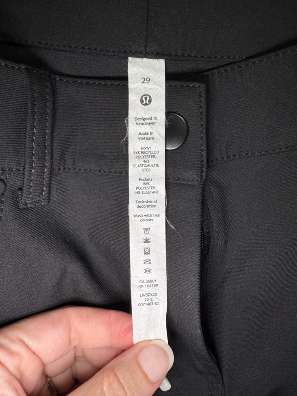 Lululemon City Sleek 5 Pocket Wide-Leg High Rise 7/8 Length Pant in Black - Picture 9 of 12